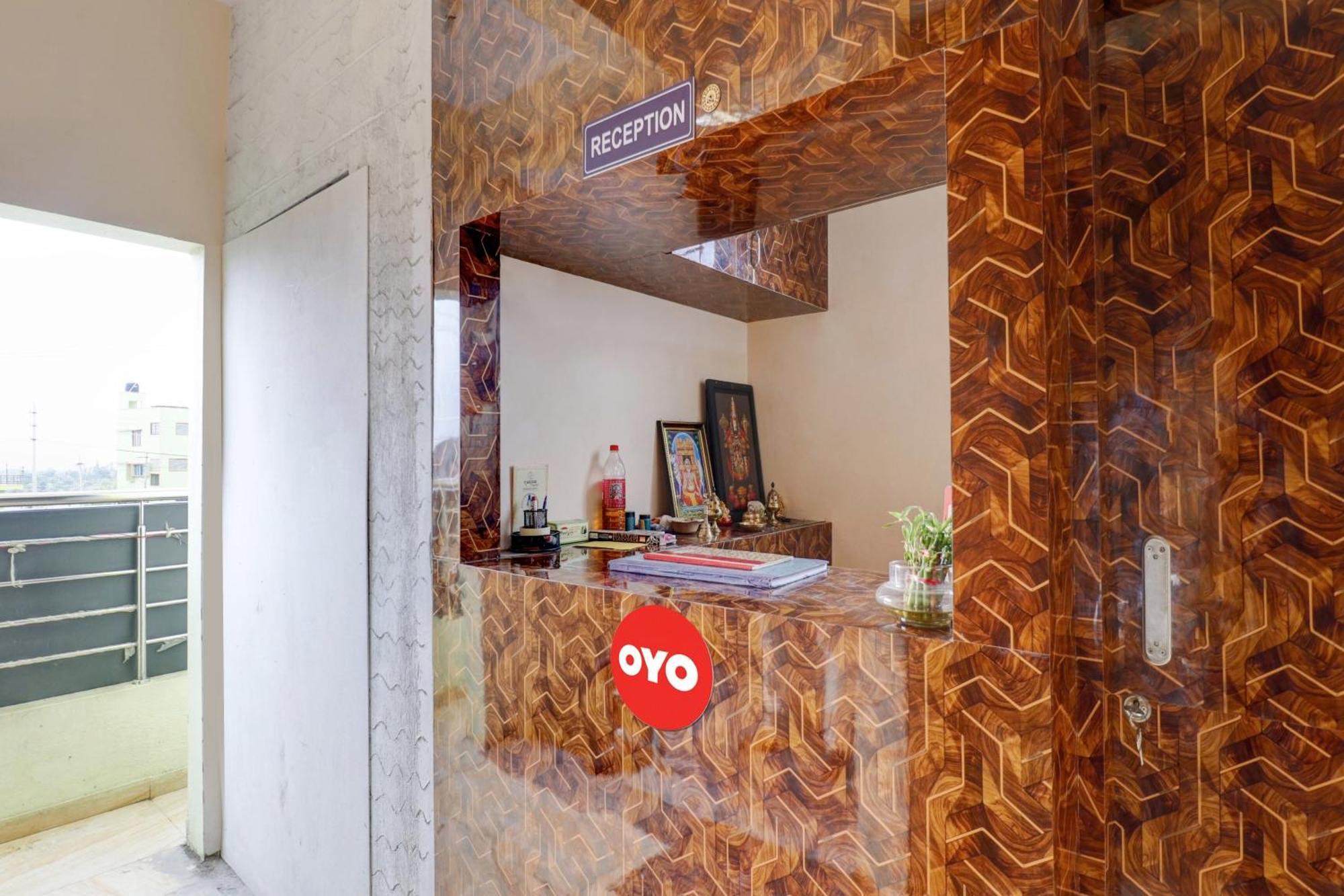 Oyo Flagship Golden Treasury Hotel Bangalore Eksteriør billede